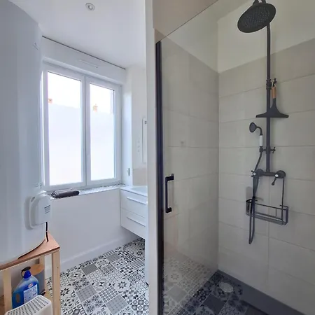 Apartamento Au Coeur De La Cote De Granit Rose. *